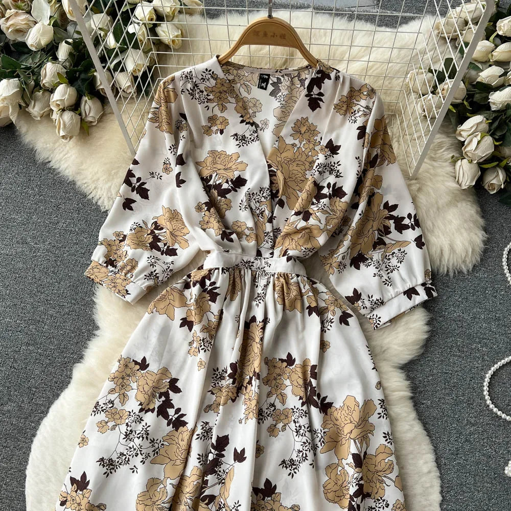 Summer Holiday Floral Beach Wrap Dress Women V Neck Short Sleeves Chic A Line Dress Bohemian Vintage Print Long Dress