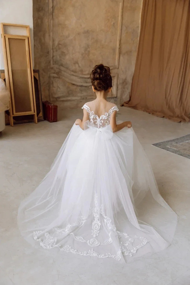 Long Sleeves Lace Princess Flower Girl Dresses 2024 Ball Gown Communion White Dresses For Little Girls Robe Mariage Enfant Fille