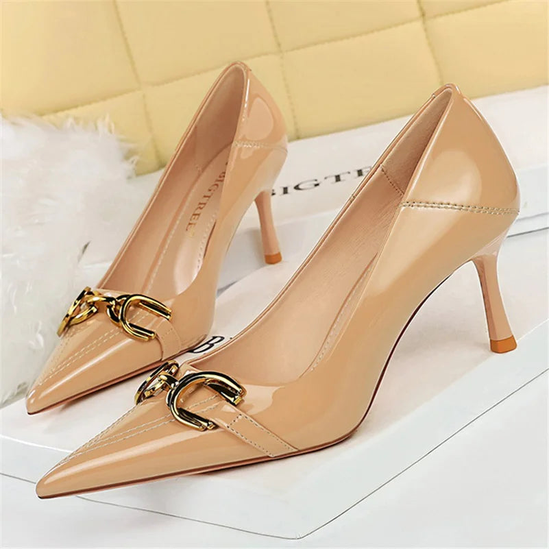 Women 7cm 10cm High Heels Wedding Nude Green Red Pumps Lady Luxury Designer Replica Metal Chain Stiletto Low Heels Fashion Shoes