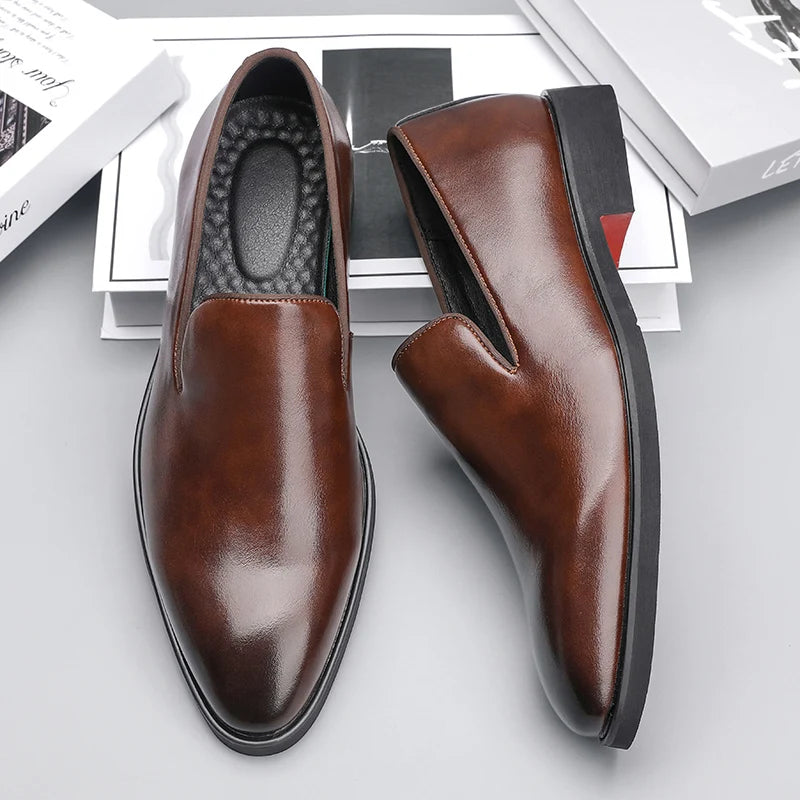 Business Formal Slip-On Leather Shoes Men's Casual Moccasins Black Wedding Shoes Dress Fashion Oxford Shoes Pointed Office Shoes