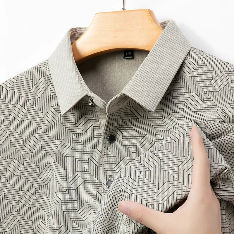 New Men's Business Casual Long Sleeved Shirt with Badge Solid Color Polo Shirt Fashionable Breathable Comfortable Versatile Top