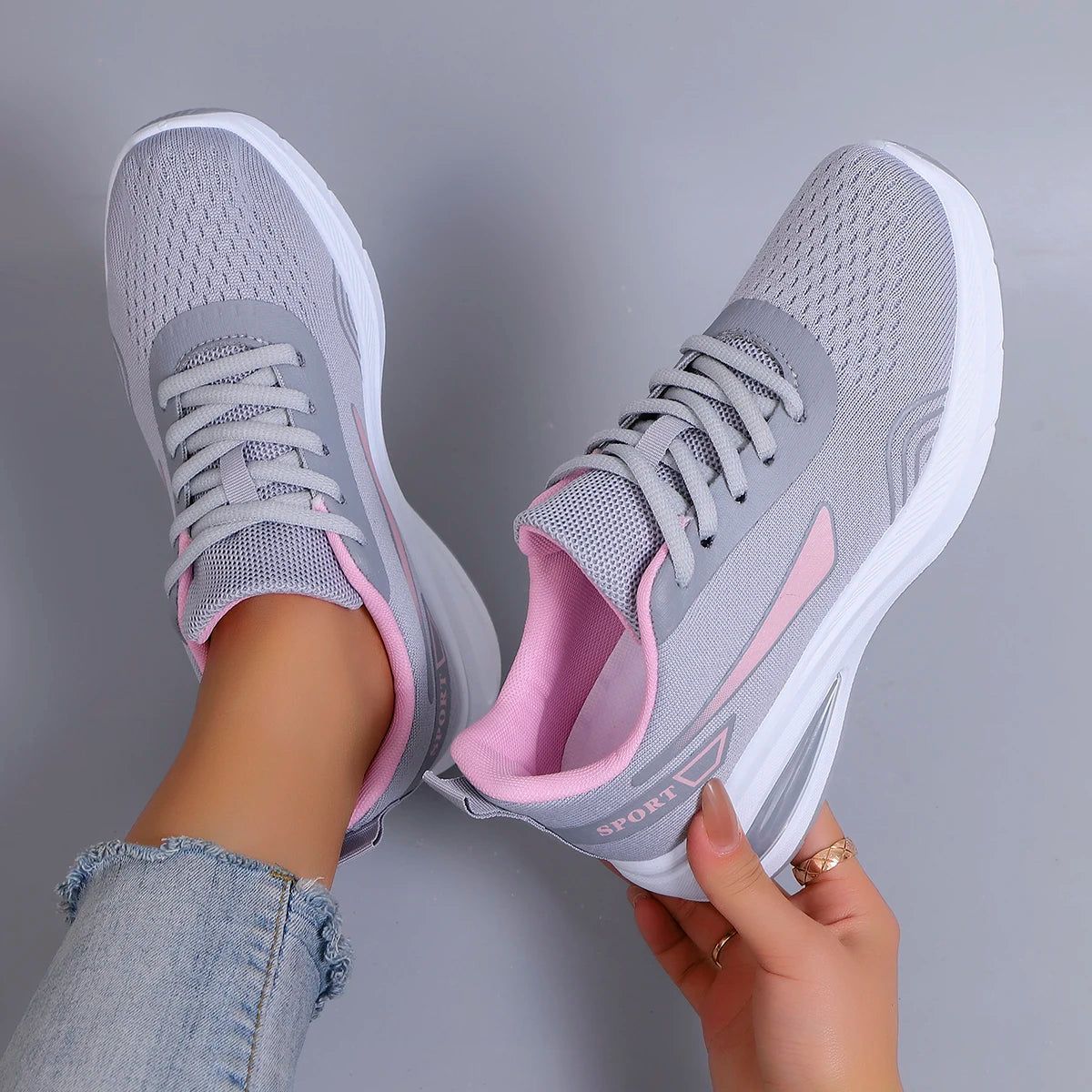 Spring new women's sports shoes, fashionable, breathable, lightweight, non-slip, wear-resistant, casual sports shoes, flat shoes