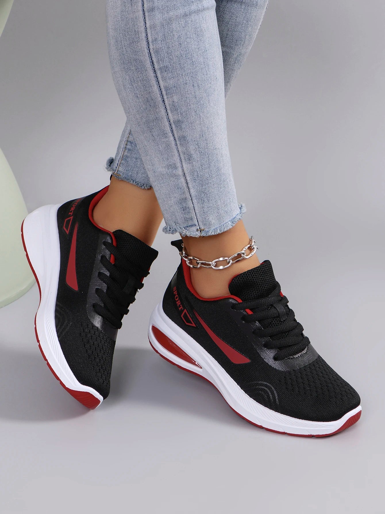 Spring new women's sports shoes, fashionable, breathable, lightweight, non-slip, wear-resistant, casual sports shoes, flat shoes