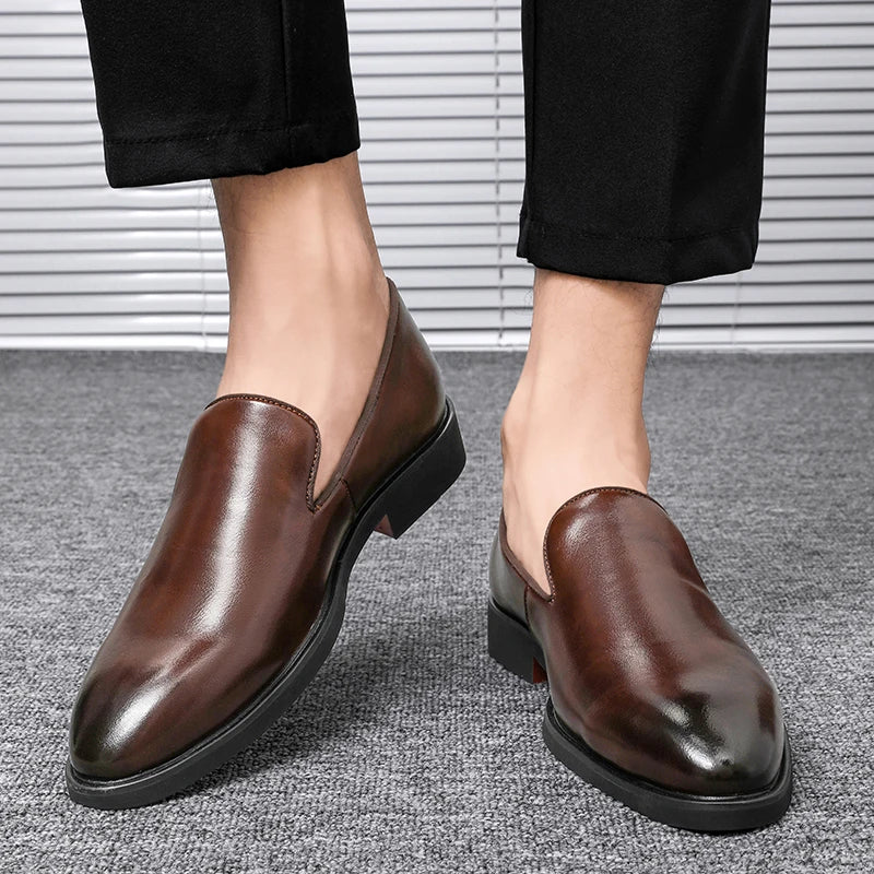 Business Formal Slip-On Leather Shoes Men's Casual Moccasins Black Wedding Shoes Dress Fashion Oxford Shoes Pointed Office Shoes