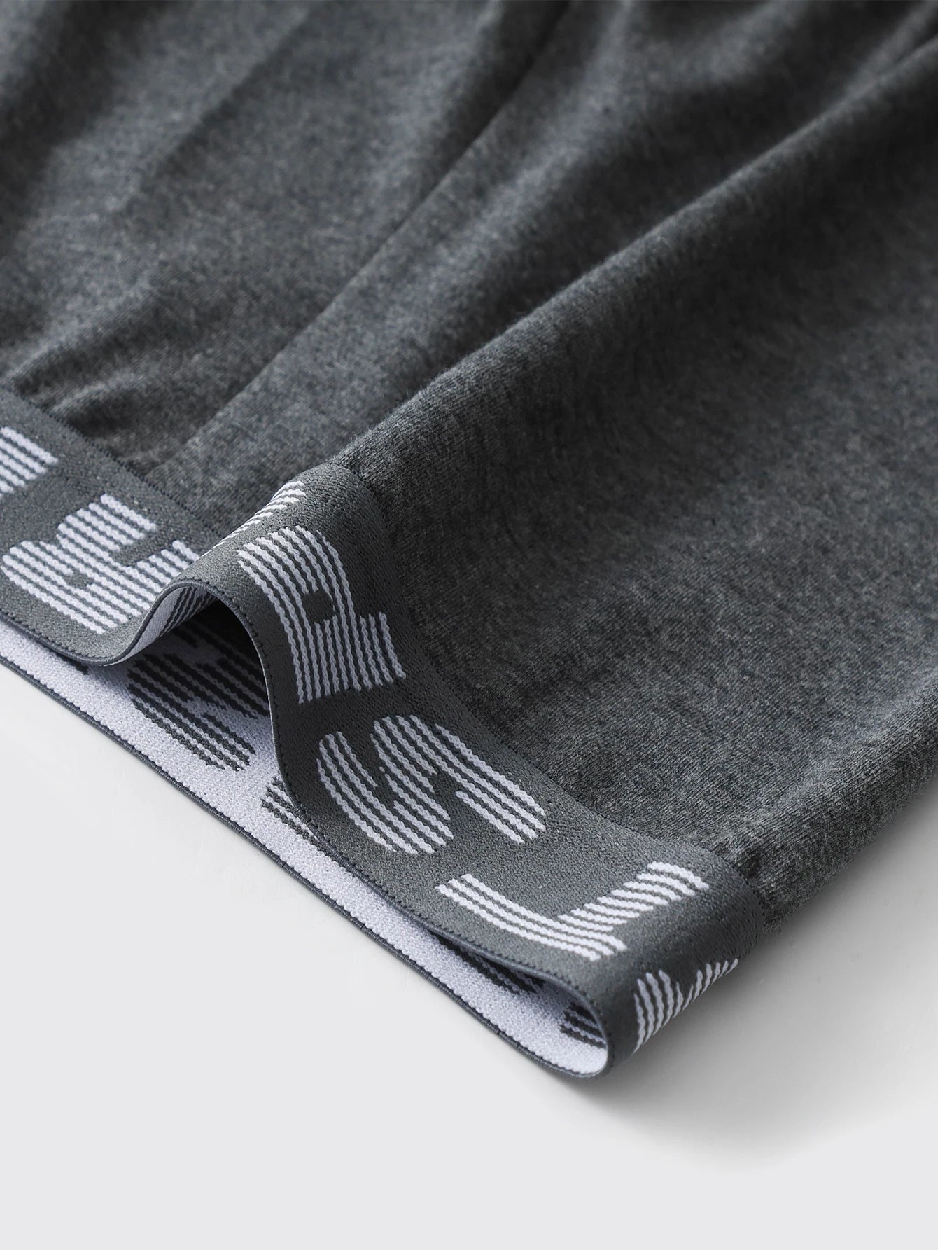 4 pieces of men's sports underwear, soft, breathable and comfortable sweatpants, fashionable and personalized long briefs